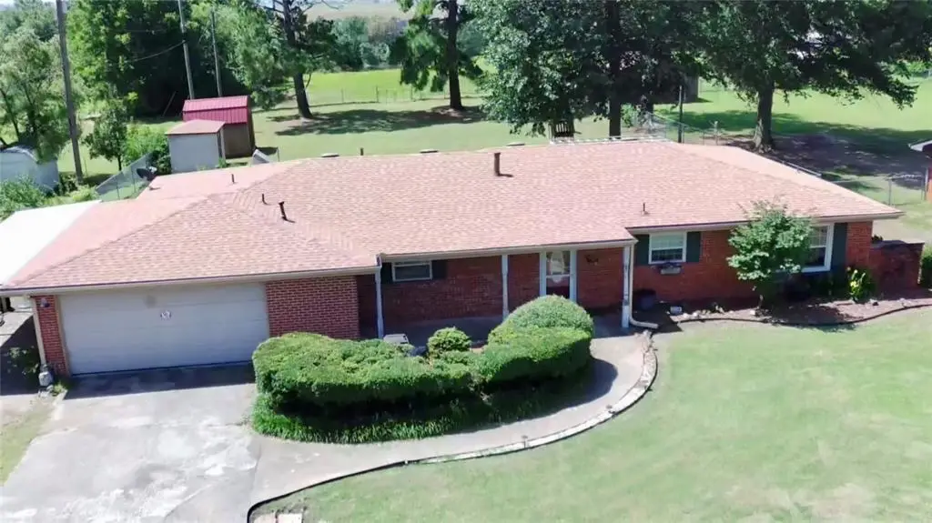 817 W Date Street, Okemah, OK 74859 - #1