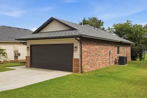 617 NW 95th Street, Oklahoma City, OK 73114 - #3