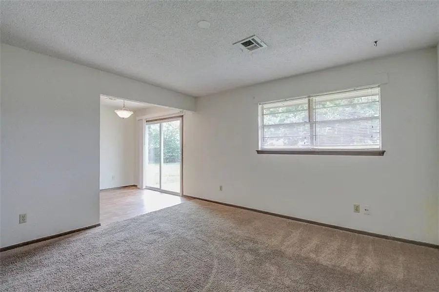 1502 Briar Meadow Road, Norman, OK 73071 - #3