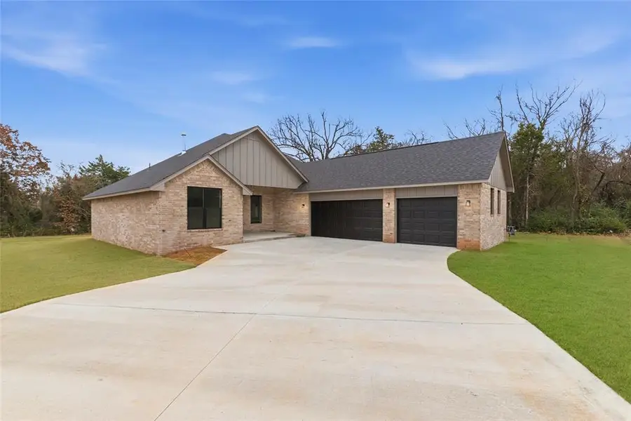 1328 Cedar Circle, Harrah, OK 73045 - #2