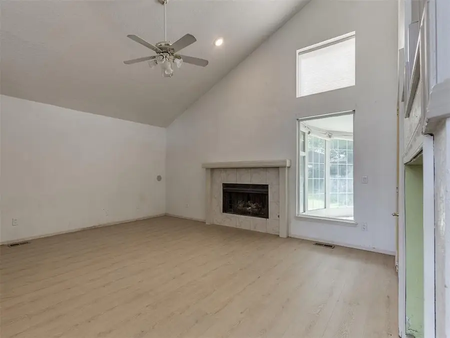 11401 Matthews Avenue, Oklahoma City, OK 73162 - #2