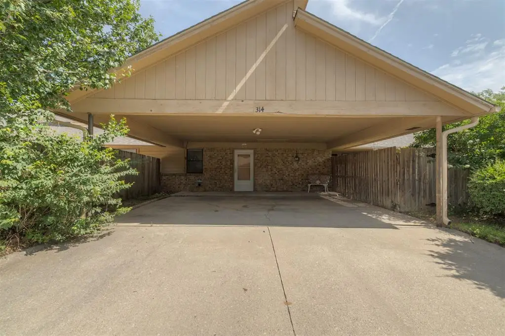 8001 NW 7th Place #314, Oklahoma City, OK 73127 - #1