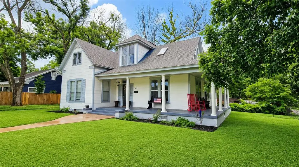 902 NW B Street, Ardmore, OK 73401 - #1