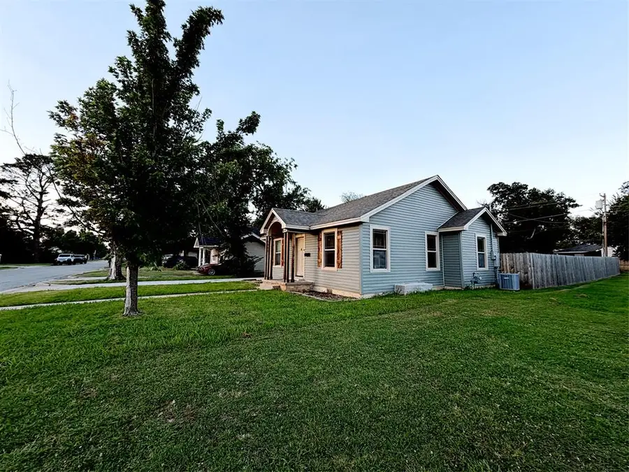 1805 N Louisa Avenue, Shawnee, OK 74804 - #3