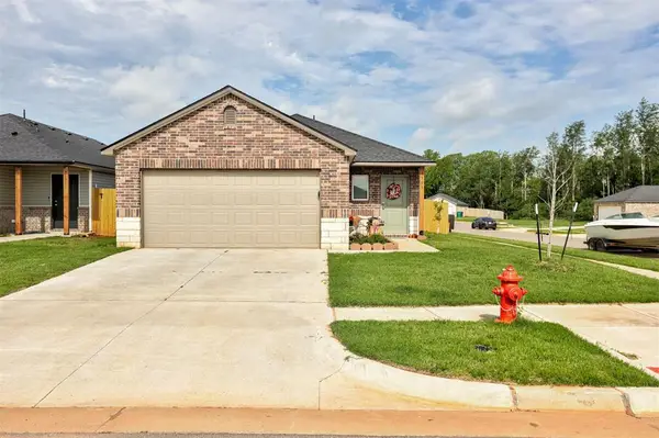 3501 Pete Street, Mustang, OK 73064