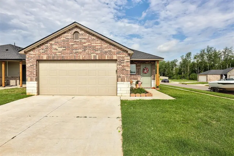 3501 Pete Street, Mustang, OK 73064 - #2