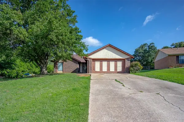 1029 Oak Hill Drive, Midwest City, OK 73110