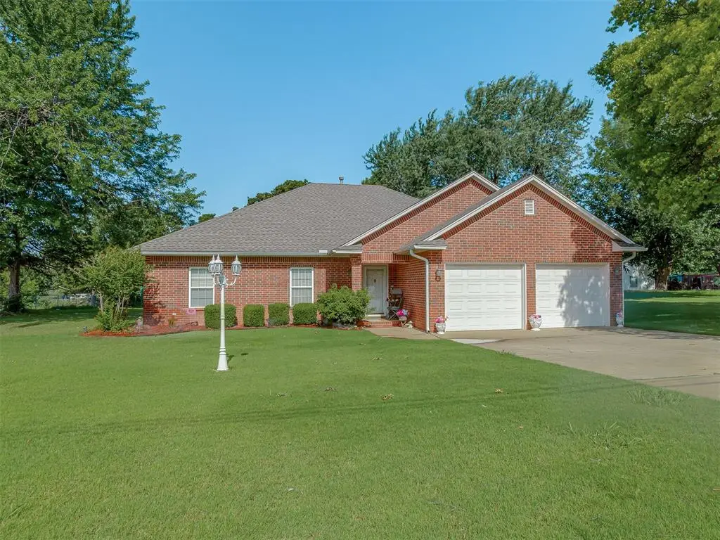 217 S Roselawn Avenue, Midwest City, OK 73130 - #1