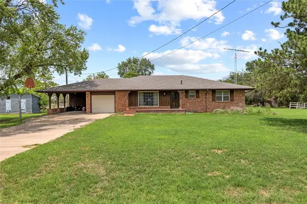 243379 E 830 Road, Fay, OK 73646