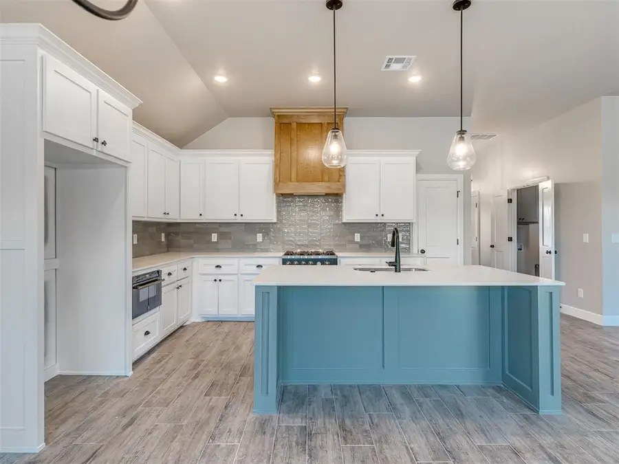 12513 Dolche Vita Drive, Yukon, OK 73099 - #3