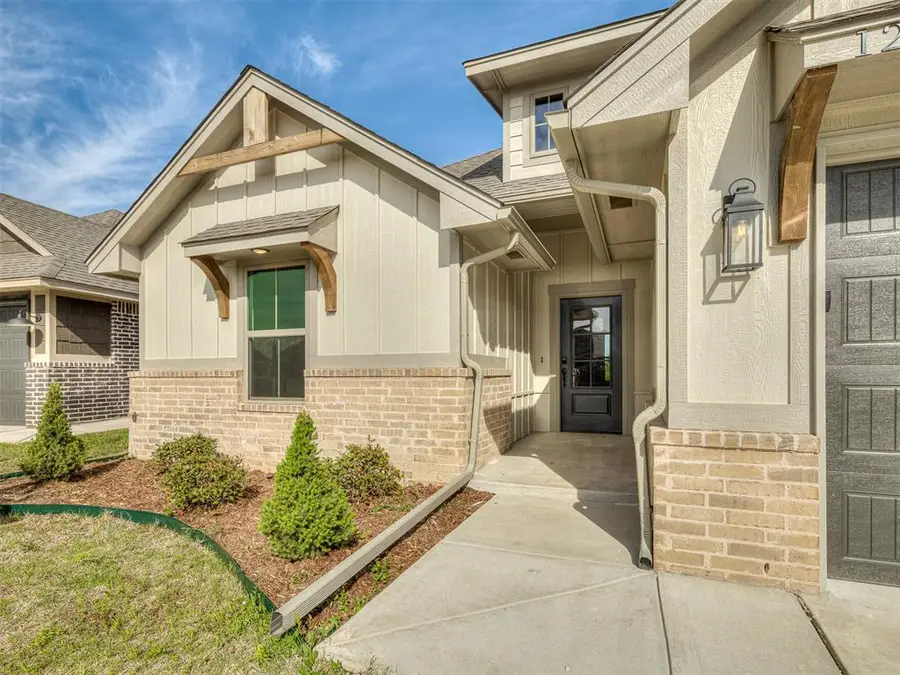 12417 Dolche Vita Drive, Yukon, OK 73099 - #2