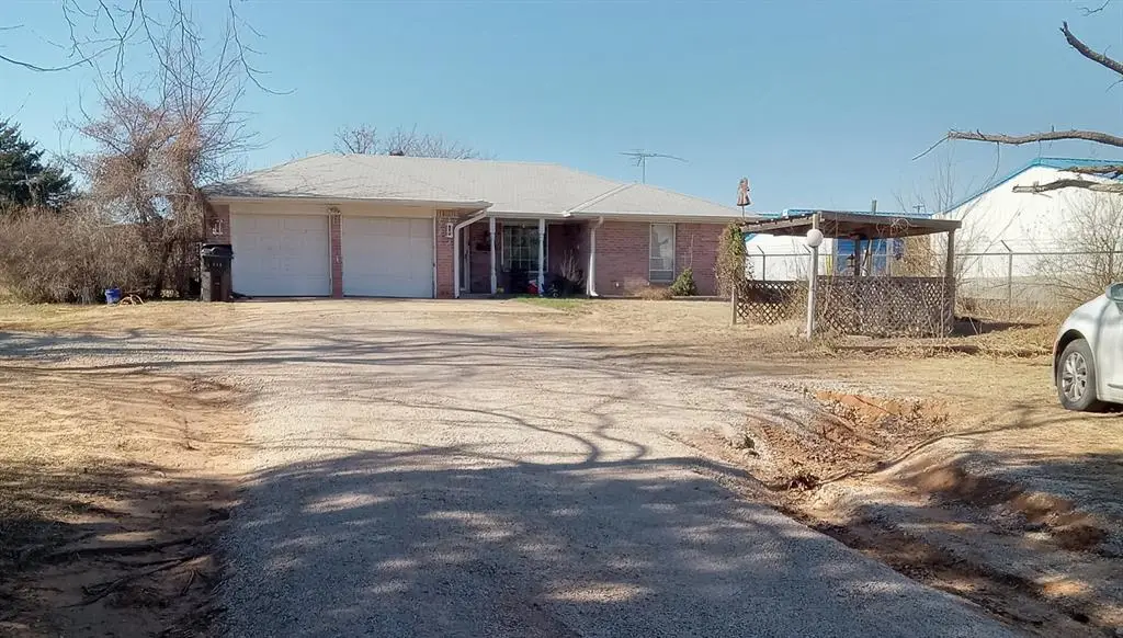 3129 Janet Lane, Harrah, OK 73045 - #1