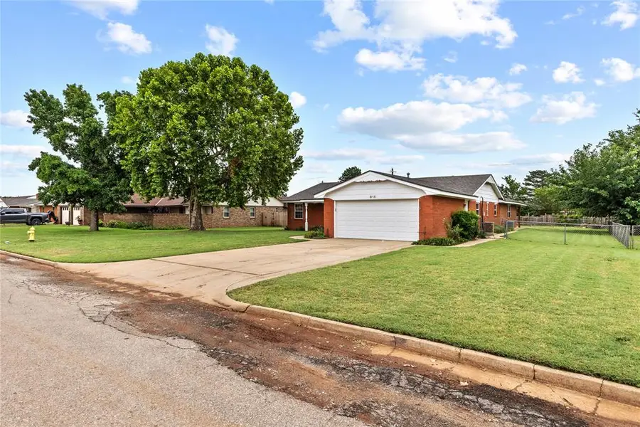 815 N 2nd Street, Okeene, OK 73763 - #2