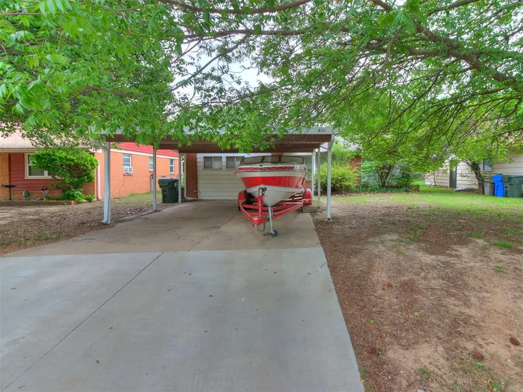 827 N Berry Road, Norman, OK 73069 - #1