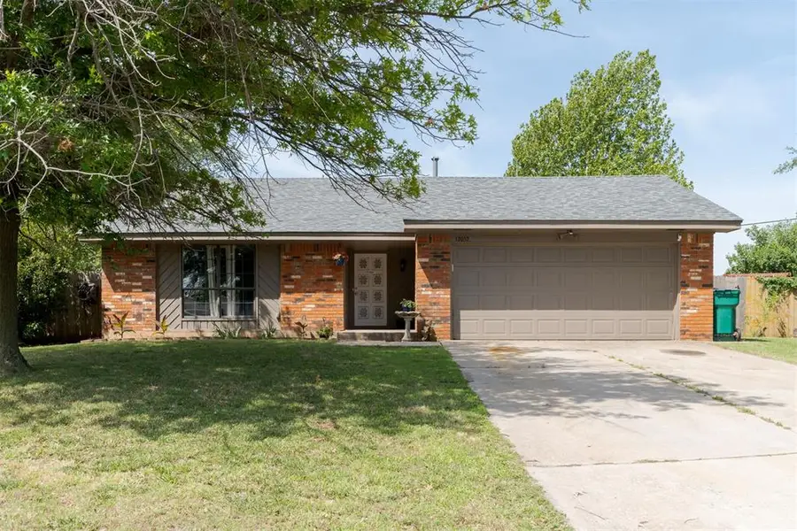 12052 Czech Hall Circle, Yukon, OK 73099 - #2