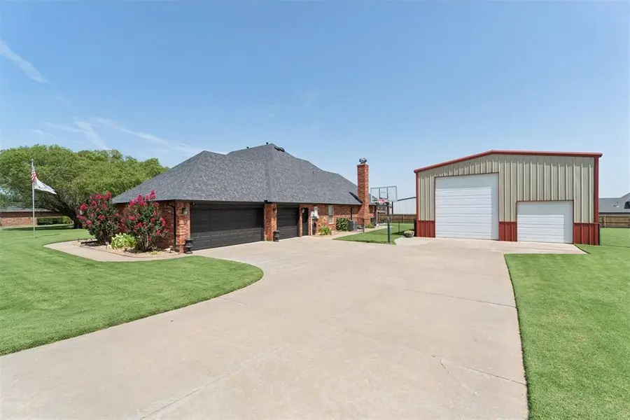 4529 Hillcrest Lane, Edmond, OK 73025 - #2