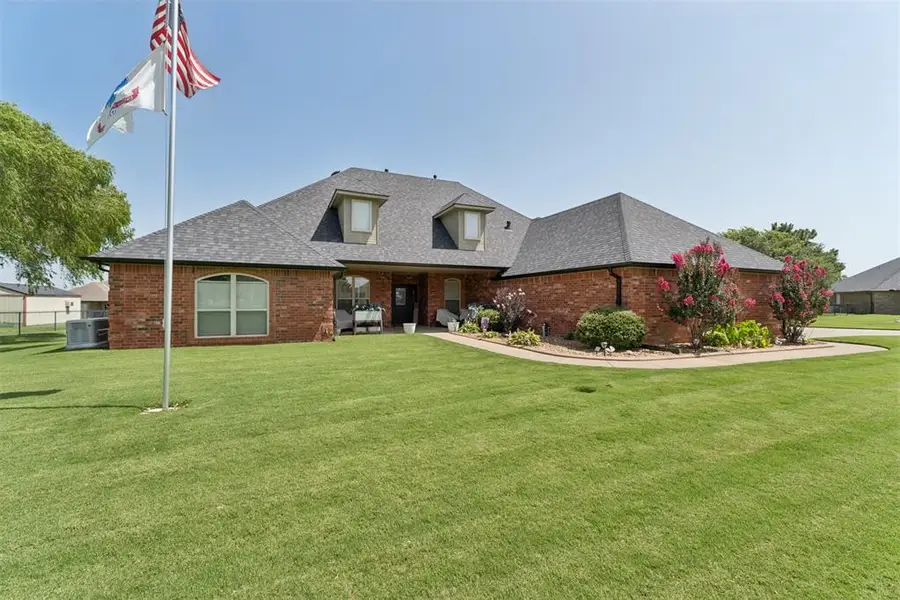4529 Hillcrest Lane, Edmond, OK 73025 - #3