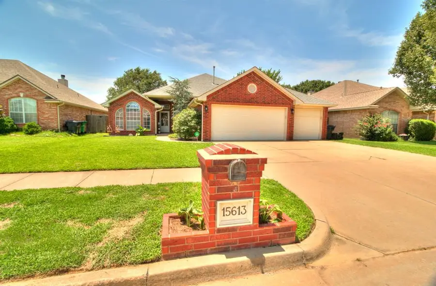 15613 Sandstone Terrace, Moore, OK 73170 - #2