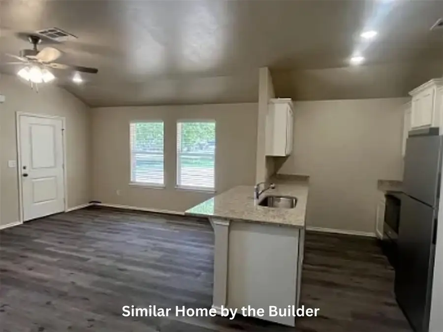 1705 SW Washington Avenue, Lawton, OK 73501 - #2