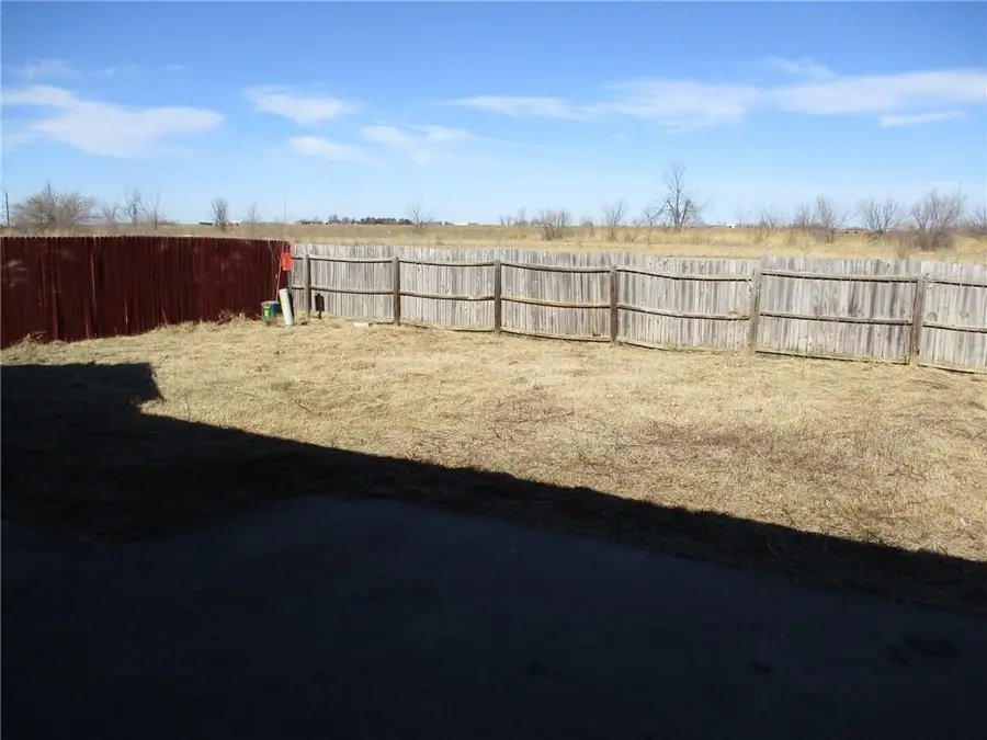 106 Dogwood Street, Crescent, OK 73028 - #3