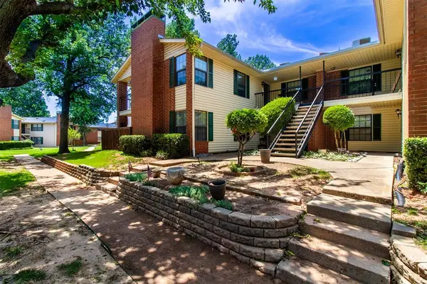 4400 Hemingway Drive #217, Oklahoma City, OK 73118
