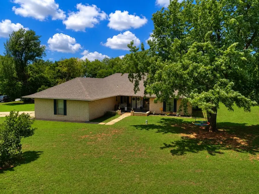 400 Ridgewood Drive, Tuttle, OK 73089 - #3