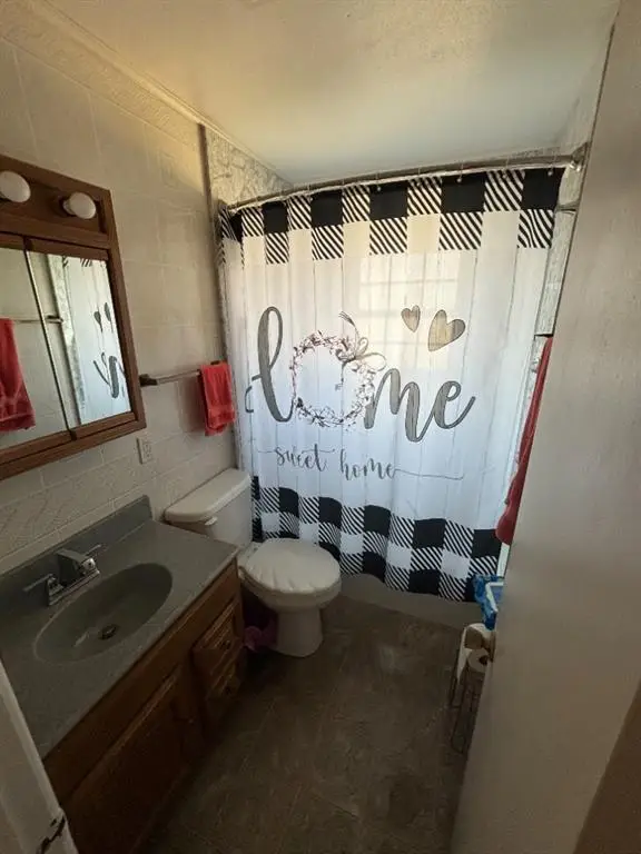 722 E 8th Street, Olustee, OK 73560 - #3