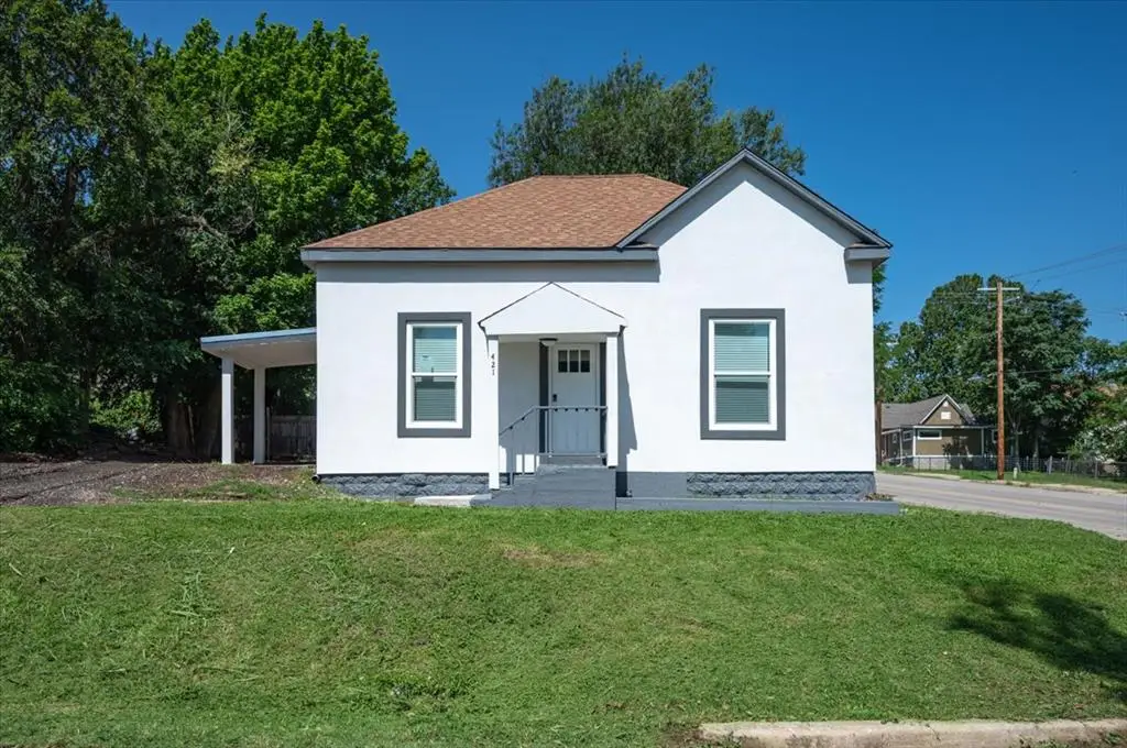 421 N Barker Avenue, El Reno, OK 73036 - #1