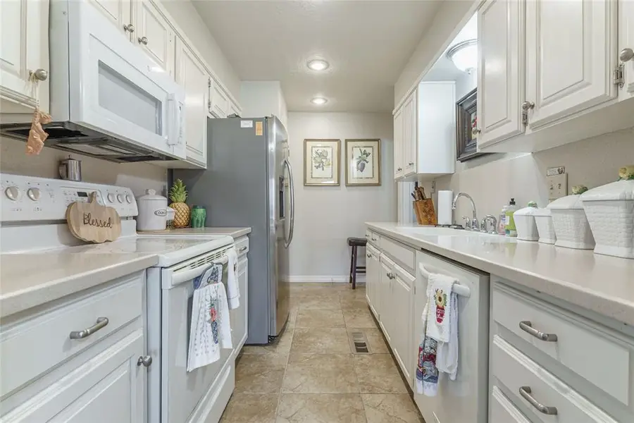 109 The Hills, Clinton, OK 73601 - #3