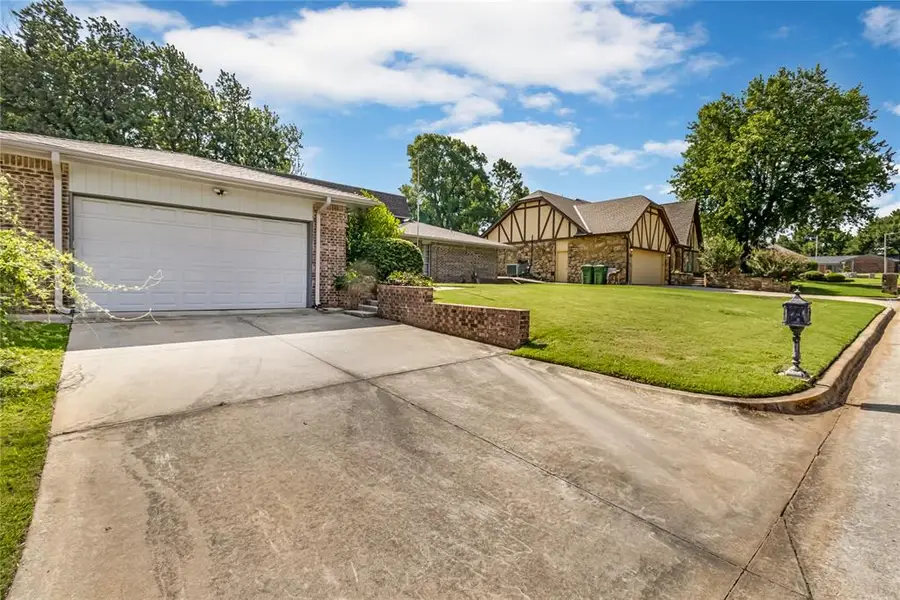 1500 Summerton Place, Yukon, OK 73099 - #2
