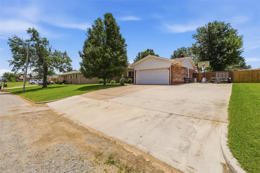 122 Sooner Drive, Stroud, OK 74079 - #3