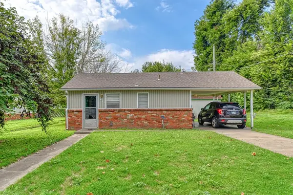 913 W Virginia Avenue, Chickasha, OK 73018