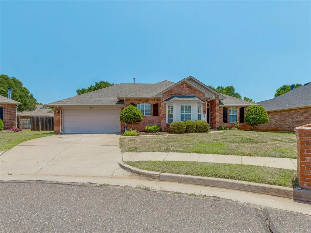 700 Taber Lane, Edmond, OK 73003 - #1
