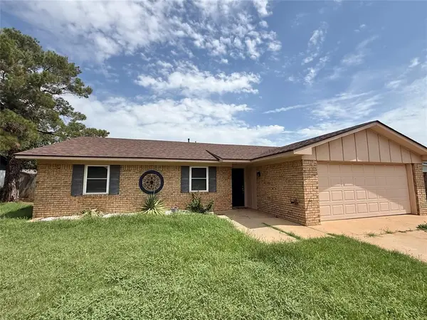 1425 Concord Lane, Altus, OK 73521