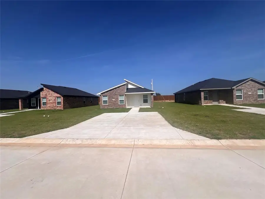 724 Elm Street, Seminole, OK 74868 - #3