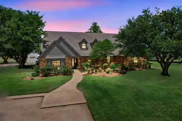 124 N Lee Street, Hollis, OK 73550