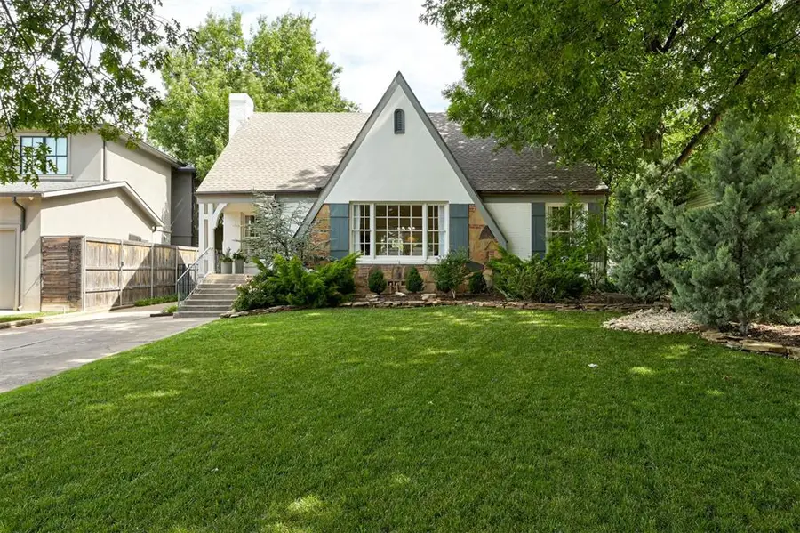 1107 Belford Avenue, Nichols Hills, OK 73116 - #3