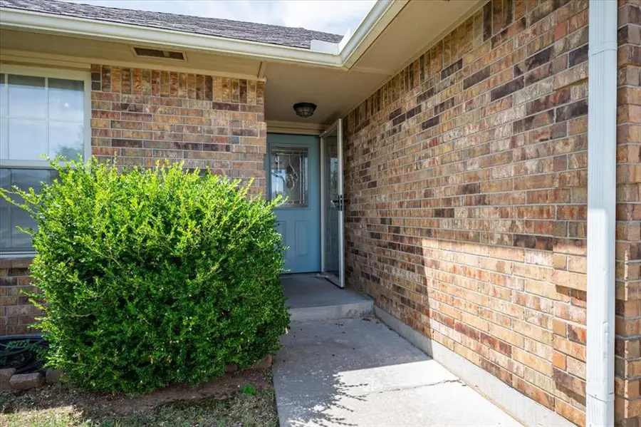 10716 SW 33rd Terrace, Yukon, OK 73099 - #3