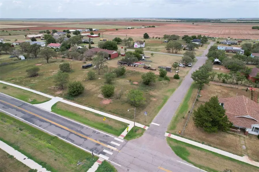 308 W 4th Street, Olustee, OK 73560 - #3