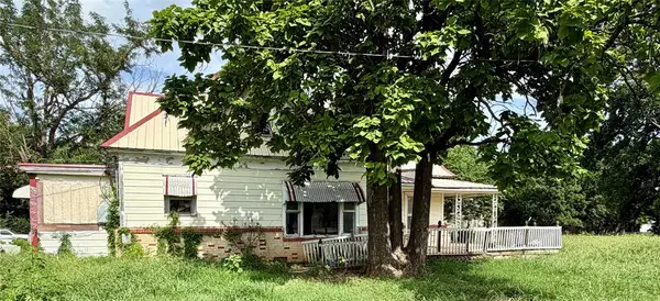204 Cleason Avenue, Davenport, OK 74026