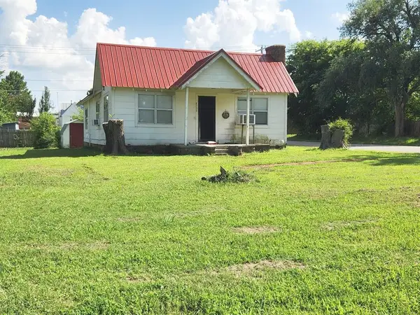 1731 Frank Lynn Avenue, Seminole, OK 74868