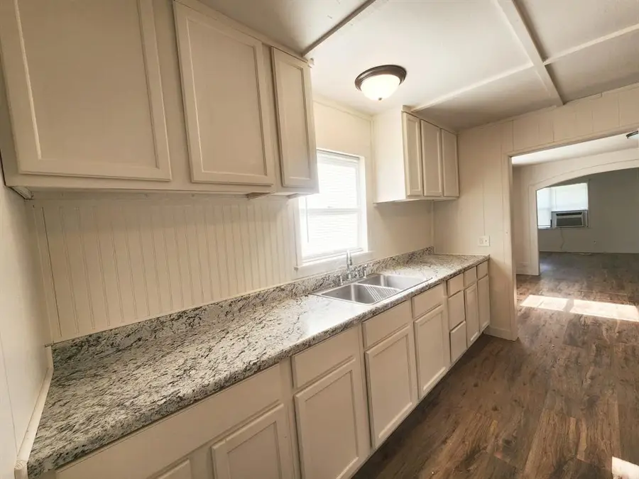 1731 Frank Lynn Avenue, Seminole, OK 74868 - #2