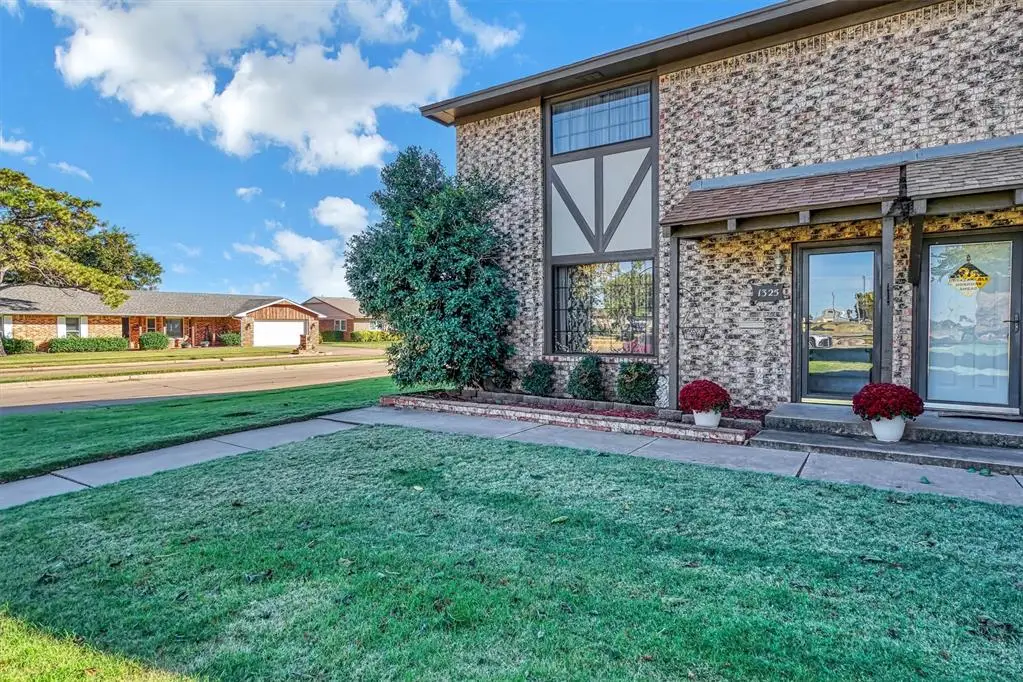 1325 Canterbury Boulevard, Altus, OK 73521 - #1