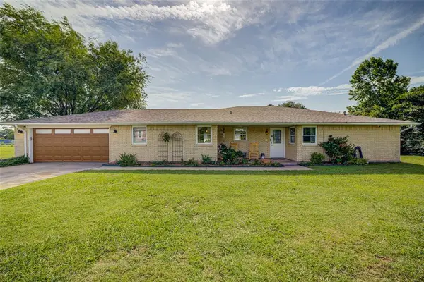 2704 Janene Street, Harrah, OK 73045
