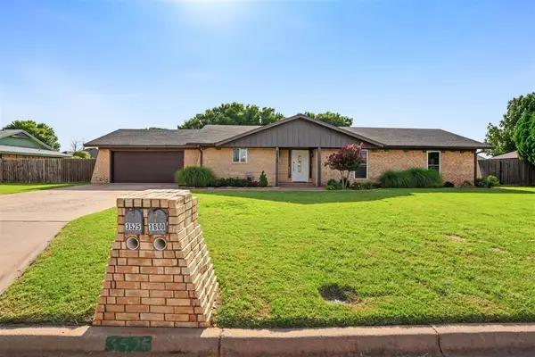 3525 W Trail Drive, Altus, OK 73521