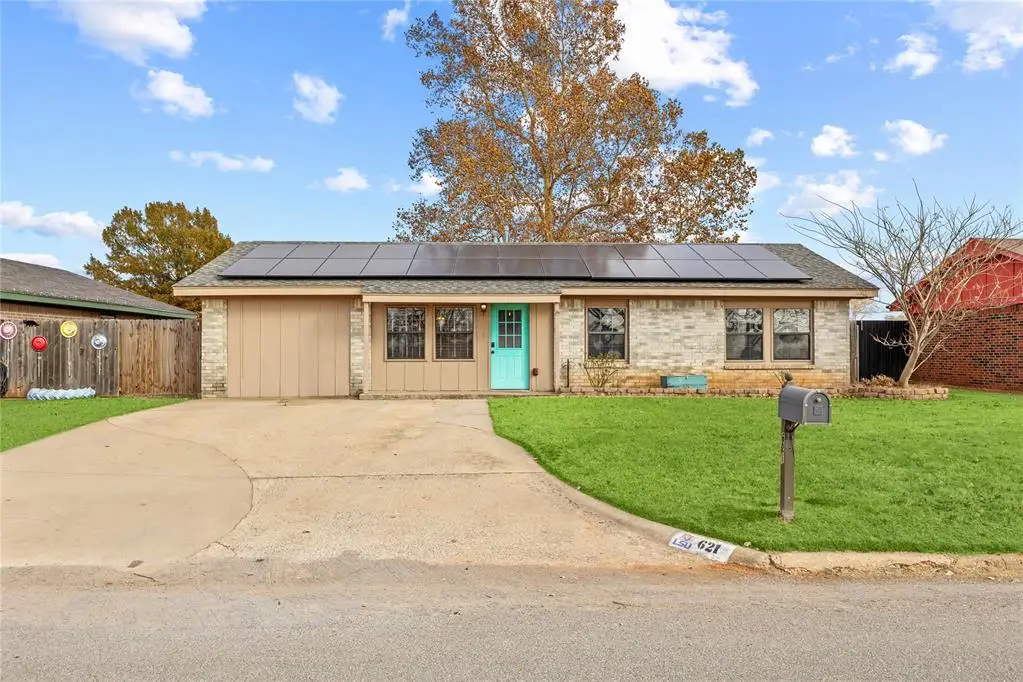 621 S 28th Street, Clinton, OK 73601 - #1