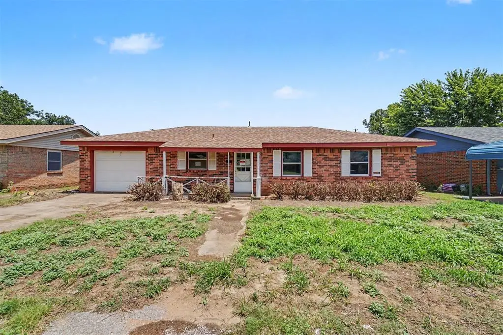 404 N Hardin Avenue, Mangum, OK 73554 - #1