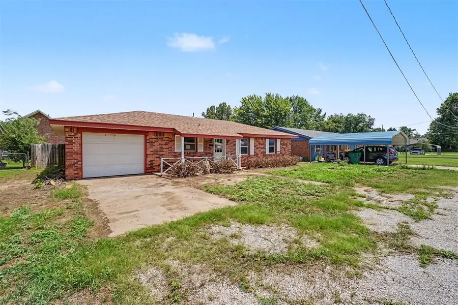 404 N Hardin Avenue, Mangum, OK 73554 - #3