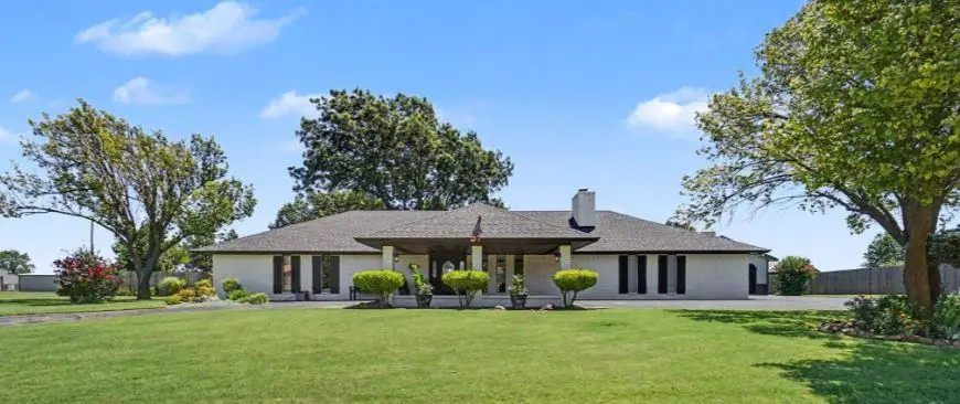 121 W Tahoe Drive, Cordell, OK 73632 - #1