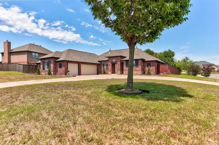 2801 Firewheel Road, Edmond, OK 73013 - #3
